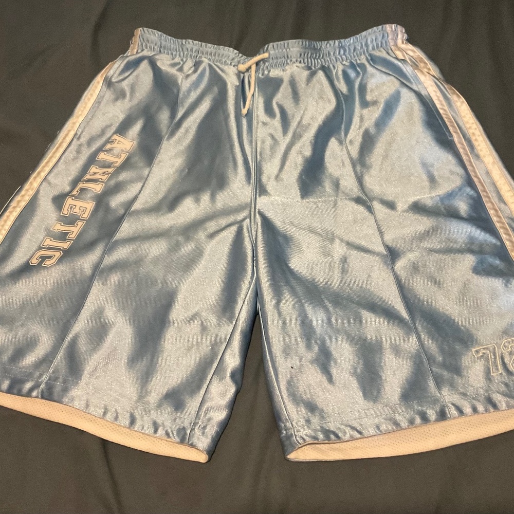 SHORTS  SILKY  BLUE  LINED  SIZE XL  SHORTS UNISEX   2ND HAND